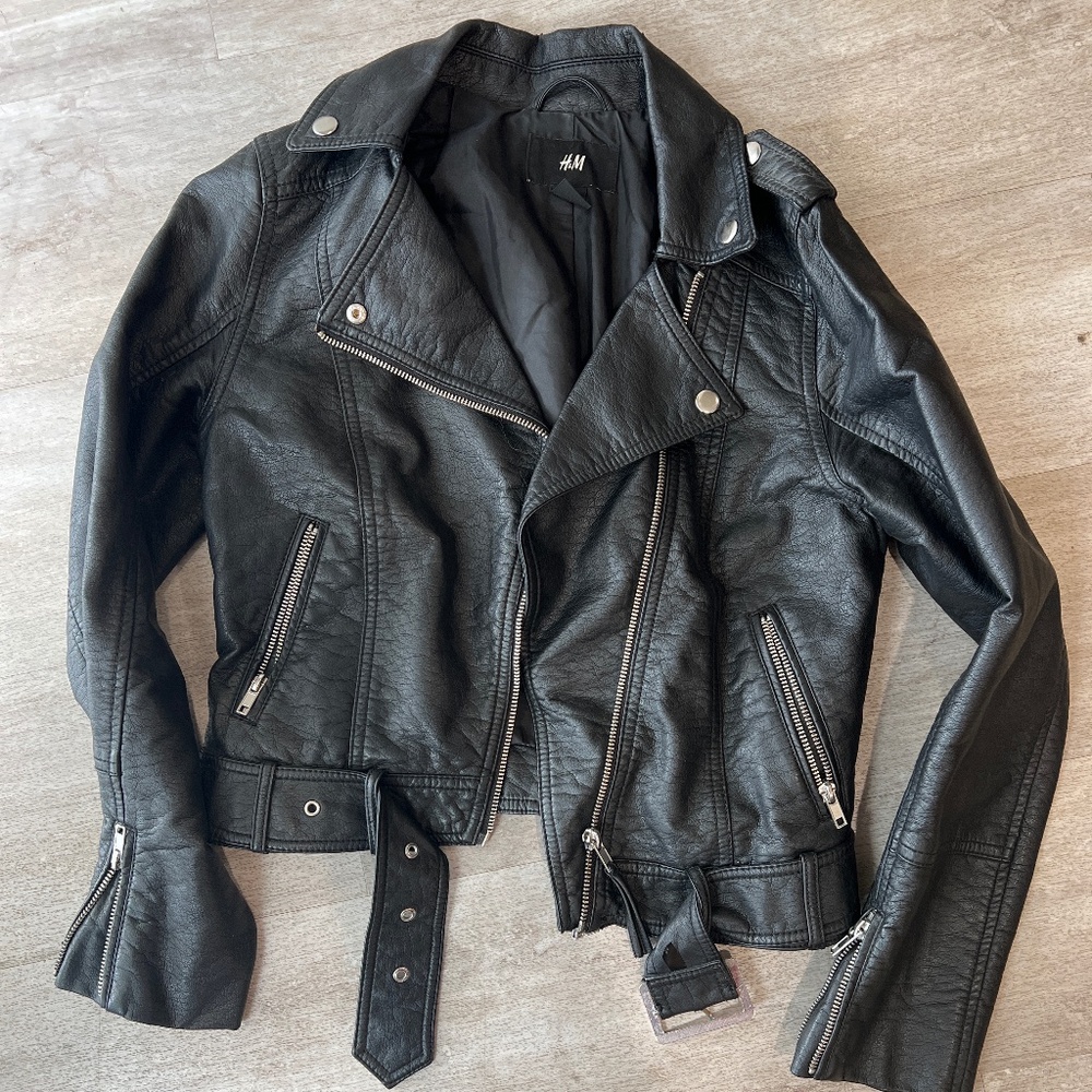 H&M women’s faux leather jacket